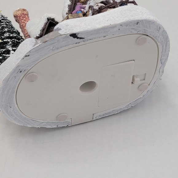 Thomas Kinkade Christmas Village Warm Winter Wishes Family Cottage Horse 1996 90 - Picture 11 of 16